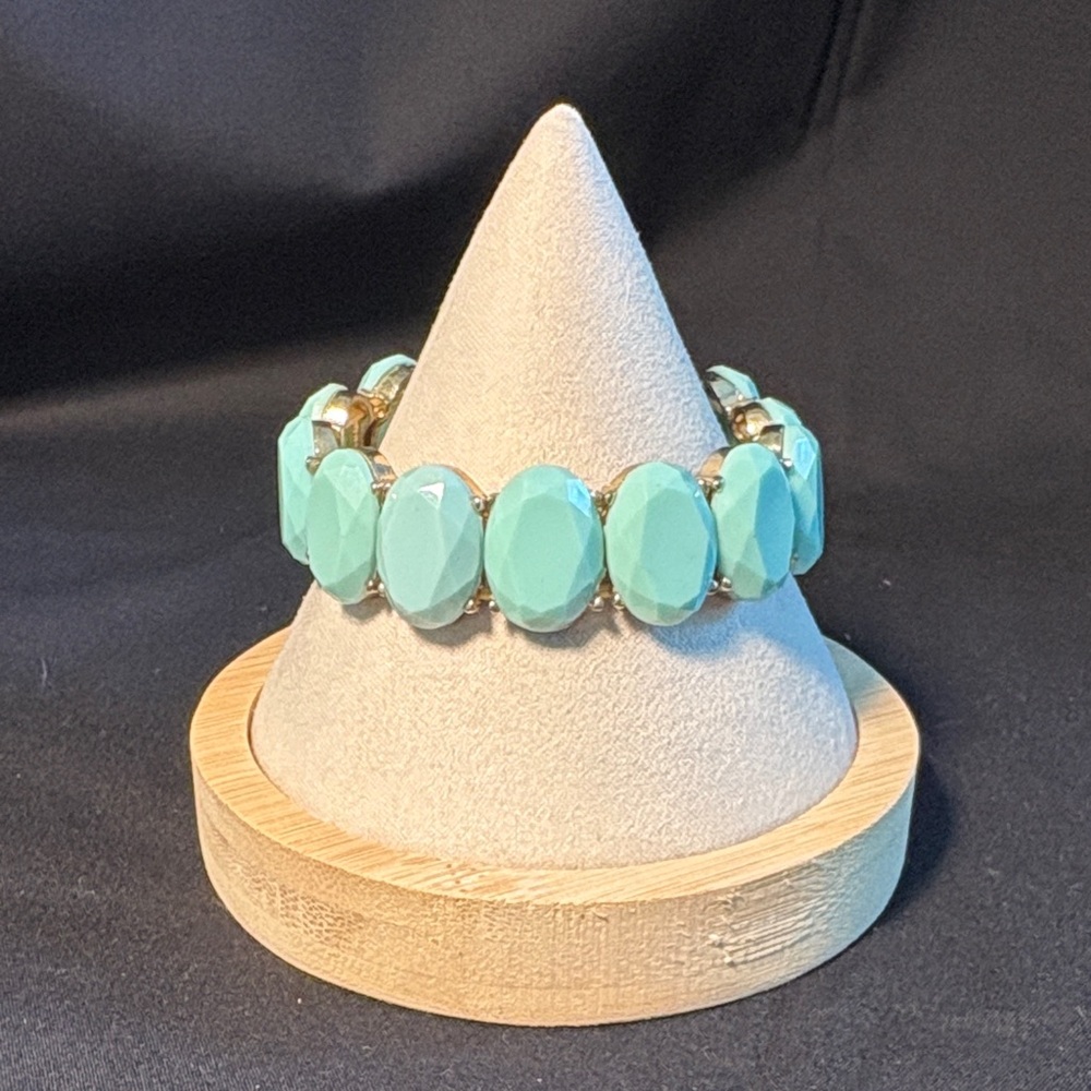 Chic Turquoise Bracelet